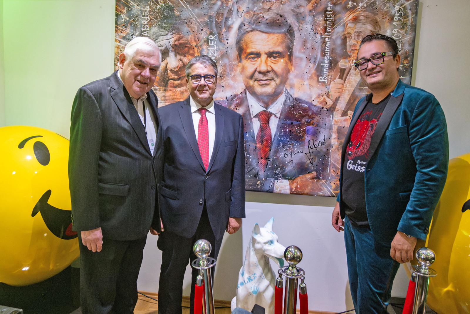 Dr. Richard Kiessler (Vorsitzender Stadtgespräche.ruhr), Sigmar Gabriel (ehem. Vizekanzler und Außenminister) und Gastgeber Sharyar Azhdari