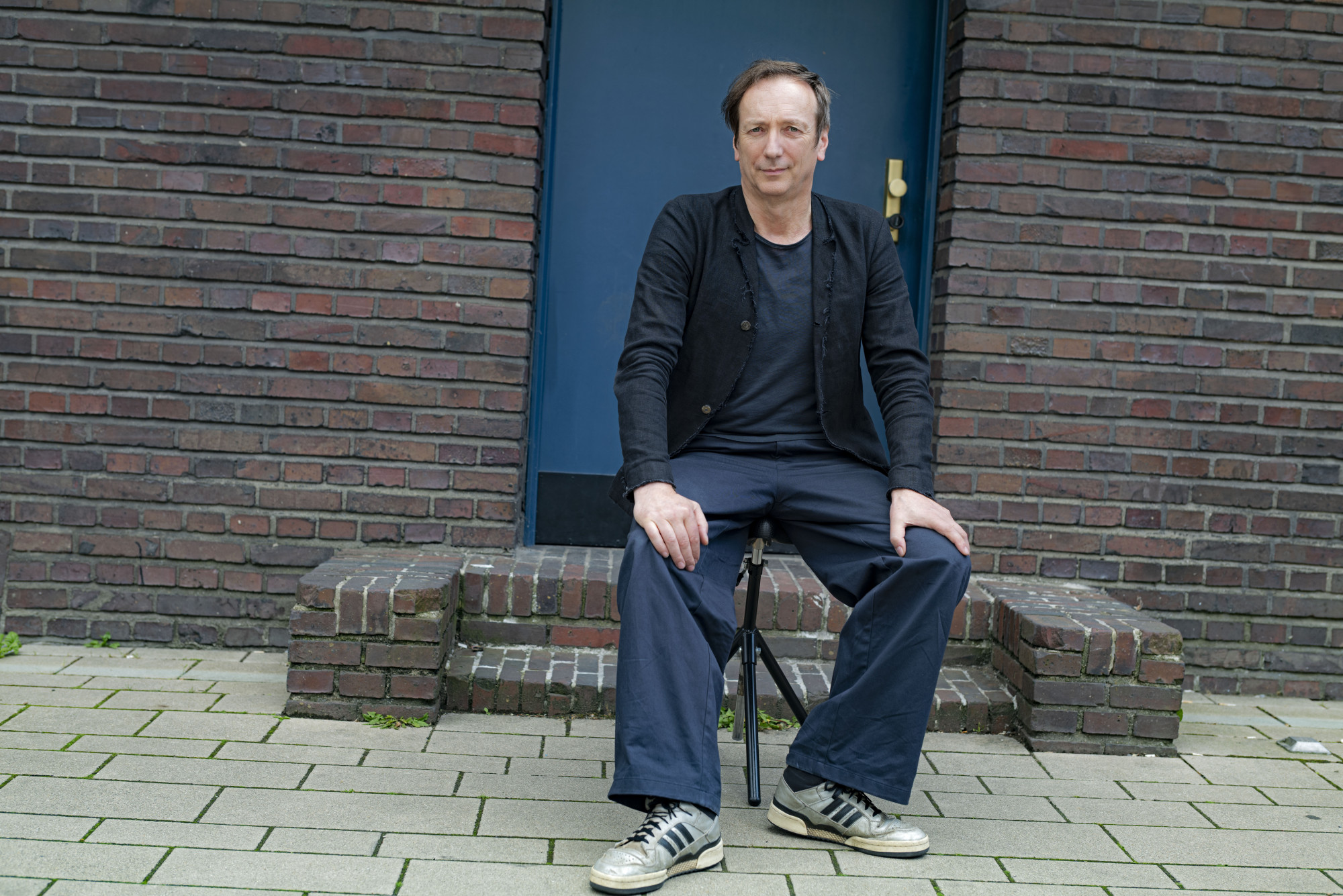 Hauschka, puristisch fotografiert von Ralf Schultheiß, kurz vor seinem Auftritt in der Heilig-Kreuz-Kirche in Gelsenkirchen, im Rahmen des Klavier-Festivals Ruhr.